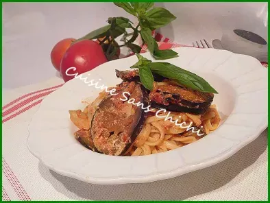 Recette Pâtes siciliennes aux aubergines, tomates et ricotta