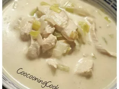 Recette Soupe de poulet au lait de coco et poireaux