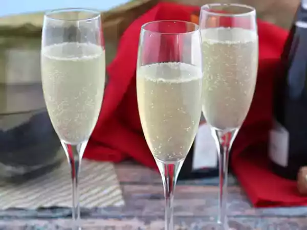 Recette Soupe de champagne, un cocktail festif