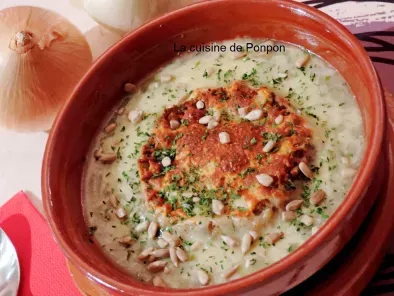 Recette Soupe à l'oignon gratinée et agrémentée de graines de tournesol