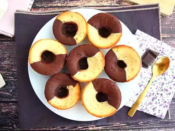 Recette Moelleux bi-goût chocolat/vanille et cœur chocolat