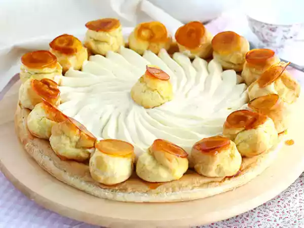 Recette Saint honoré, la recette expliquée pas à pas et en vidéo