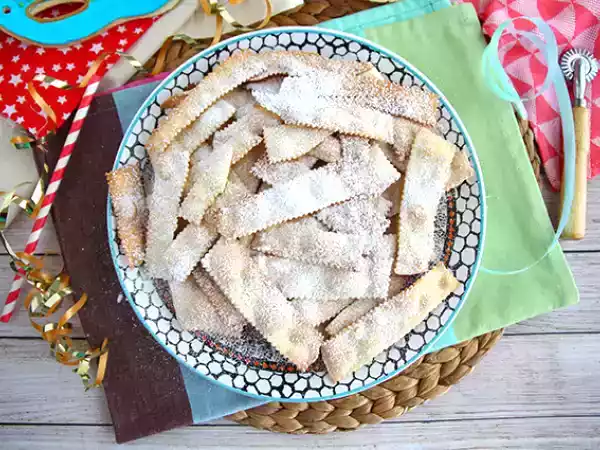 Recette Chiacchiere di carnevale - bugnes italiennes au four
