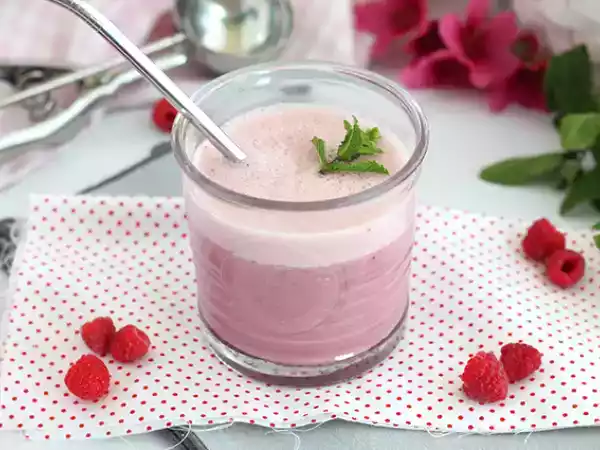 Recette Milkshake vegan à la framboise et à la menthe