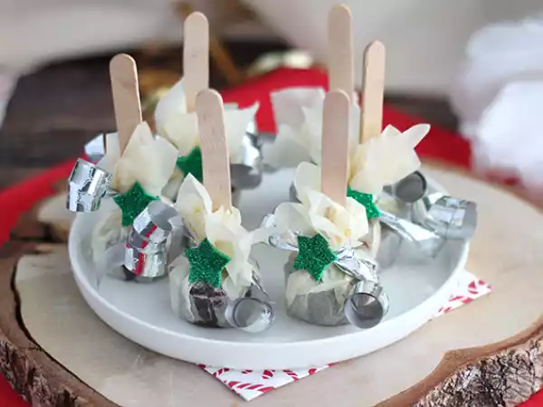 Recette Sucettes pour chocolat chaud: chocolat noir + carambar