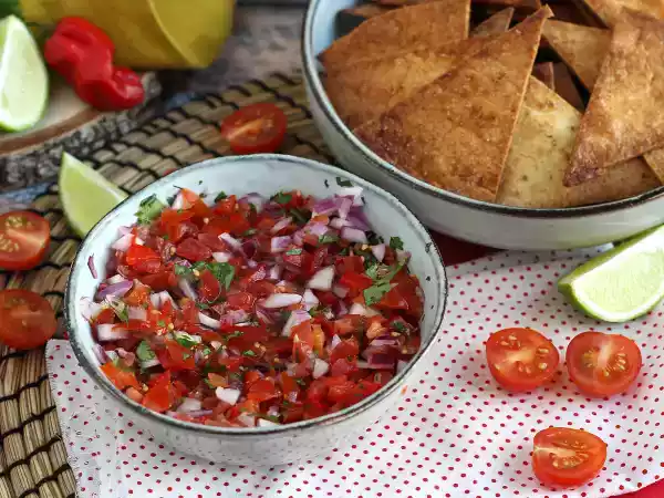 Recette Pico de gallo et ses tortilla chips maison