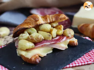 Recette Sandwich croissant à la raclette pour un brunch gourmand réussi!