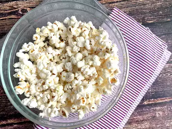 Recette Comment cuire des pop corn au micro-ondes? (sans huile)