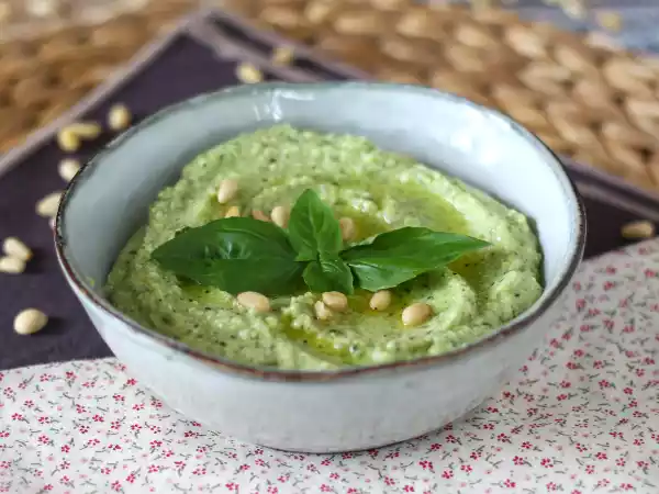 Recette Pesto de courgettes, la sauce rapide et sans cuisson pour vos pâtes !