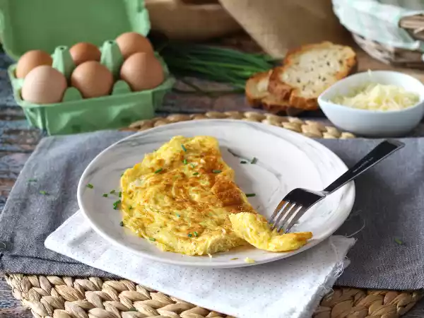 Recette Omelette au fromage, la recette express prête en 5 minutes !