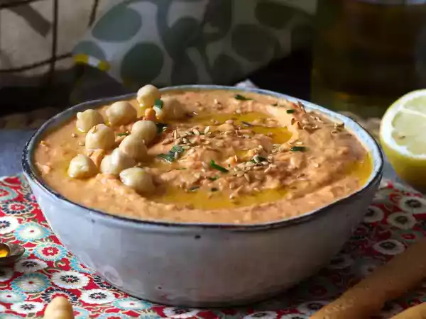 Recette Houmous aux poivrons rouges, la tartinade parfaite pour l'apéro!