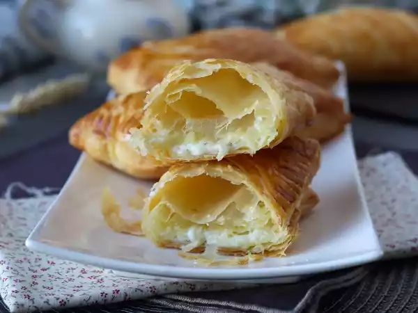 Recette Friands feuilletés au fromage: recette super facile et régressive