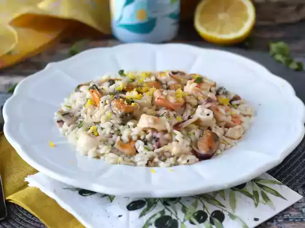 Recette Risotto aux fruits de mer surgelé : la solution idéale pour un repas rapide et savoureux