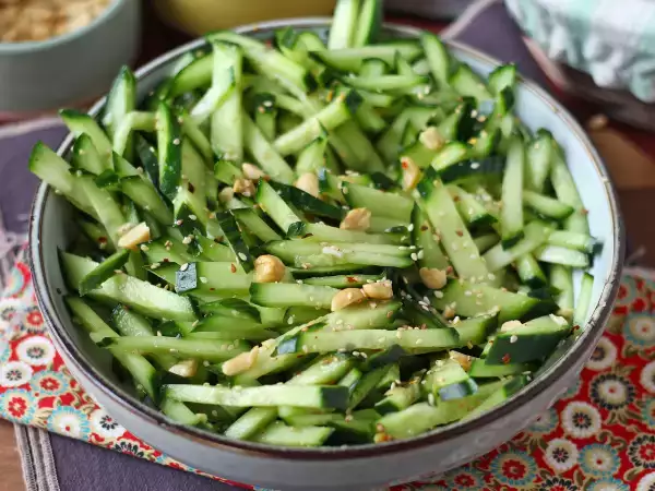 Recette Salade de concombre épicée à la cacahuète