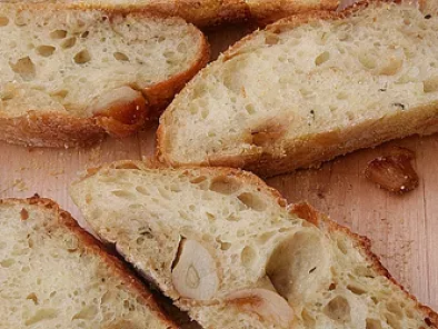 Recette Dan's garlic bread - le pain à l'ail confit de dan