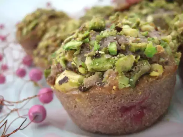 Recette Muffins aux framboises, pistaches et chocolat blanc
