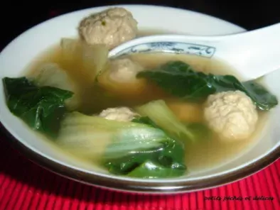 Recette Soupe aux boulettes de porc et mini bok choy
