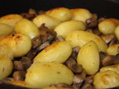 Recette Pommes de terre rôties aux champignons