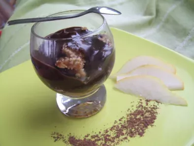 Recette Verrines aux poires caramélisées, cacahuètes et sauce chocolat