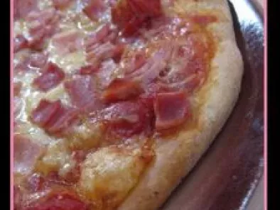 Recette Pizza boeuf haché ou basique jambon/fromage