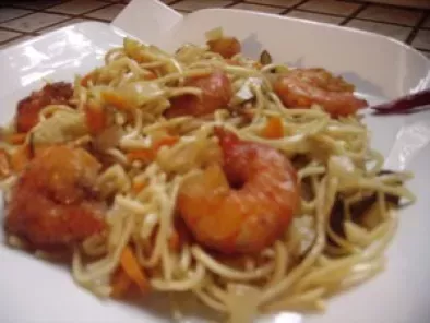 Recette Crevettes aux nouilles chinoises sautées aux petits légumes