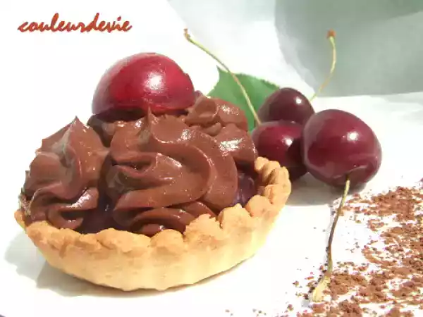 Recette Tartelettes aux cerises et mousse mascarpone-chocolat