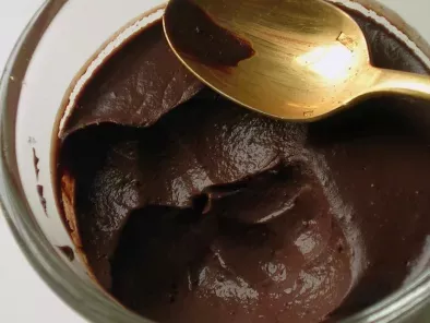 Recette La crème au chocolat noir des gourmets impatients (sans oeufs, sans lait, sans four)