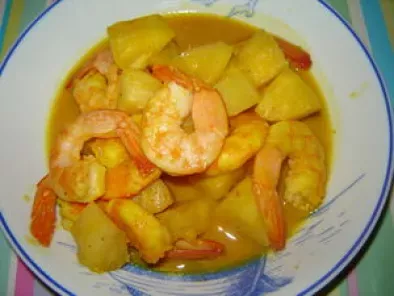 Recette Poêlée de crevettes au curry, ananas et à la coco... un vrai petit goût des îles