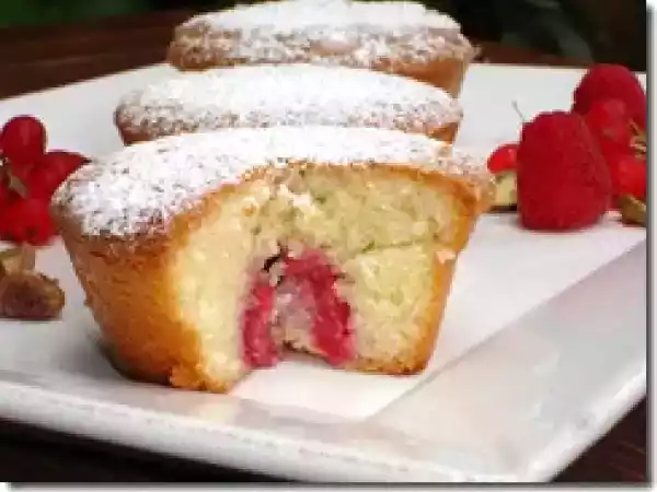 Recette Visitandine aux amandes et framboises