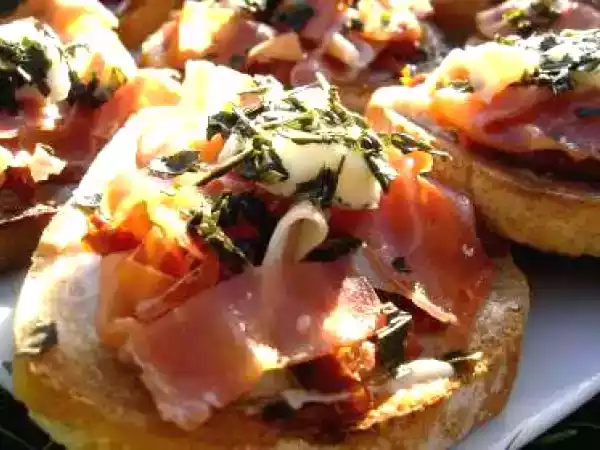 Recette Bruschettas au gorgonzola et jambon italien