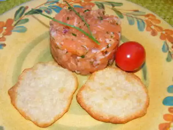 Recette Tartare de saumon, tuiles au parmesan