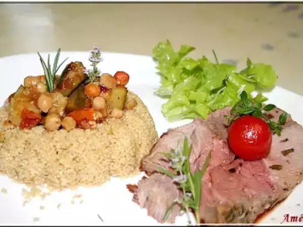 Recette Gigot marine aux romarin et thym - garniture facon couscous
