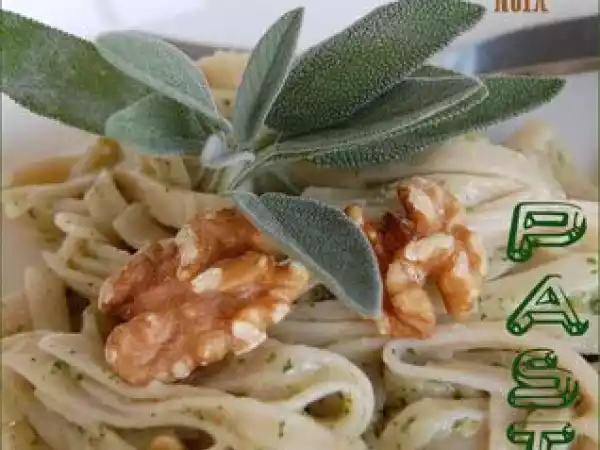 Recette Pesto à la sauge et aux noix et pistou de sauge
