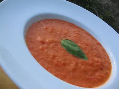 Recette Soupe épaisse à la tomate et poivron rouge