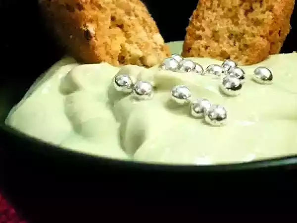 Recette Mousse de chocolat blanc au thé vert: c'est avec du tofu