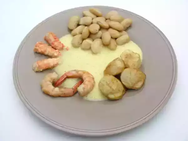 Recette Sabayon fruits de la passion aux saint-jacques, langoustines et haricots de soissons