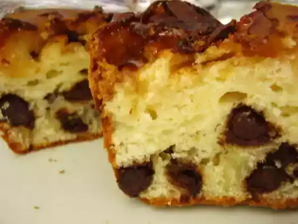 Recette Cake aux marshmallows et aux pépites de chocolat.