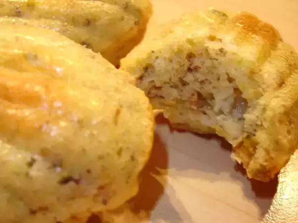Recette Madeleines au gorgonzola et aux pistaches