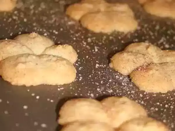 Recette Petits biscuits pour le thé à la vanille ;)