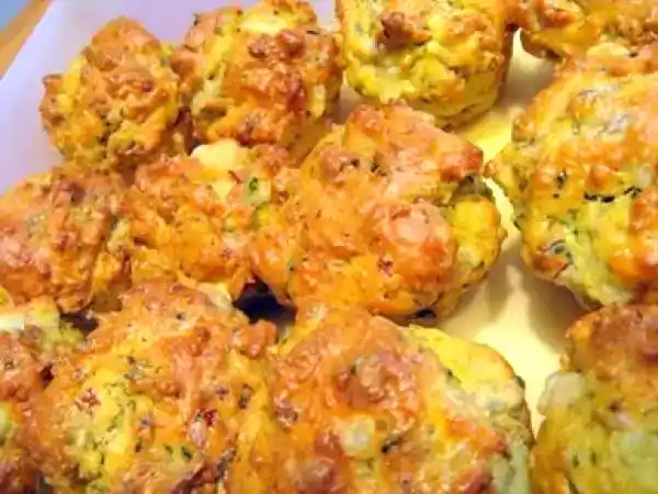 Recette Cake au poulet, au fromage d'orval et l'estragon.