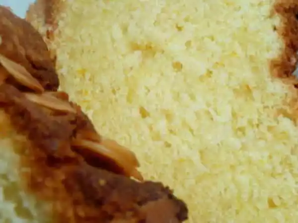 Recette Cake à la ricotta et amandes.