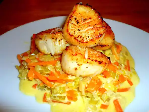 Recette Noix de st-jacques et petits légumes au cidre