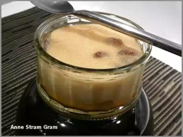 Recette Gateau de semoule aux raisins secs et au golden syrup