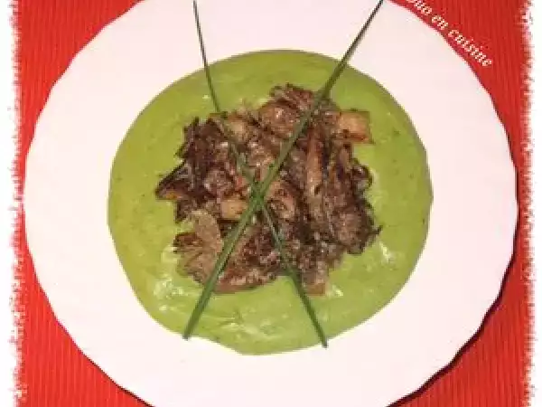 Recette Poêlée de pleurotes et son lit de mousseline de petits pois
