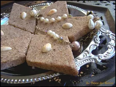 Recette Rfiss ( gâteaux à semoule dorée et dattes / algérie )