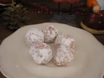 Recette Truffes aux biscuits rose de reims et rhum