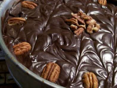 Recette Torte chocolat, caramel et pacanes de coup de pouce