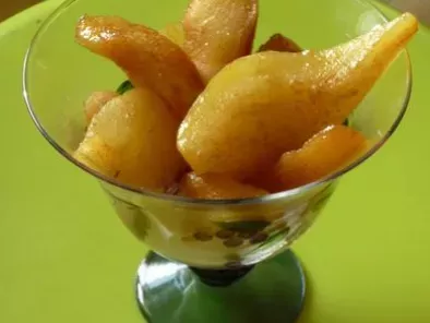 Recette Poêlée poires /pommes épicées à la cannelle vanille et curcuma...