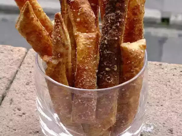 Recette Feuilletés apéritifs au parmesan et au pavot