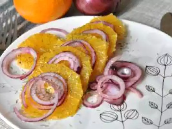 Recette Salade d'orange à l'oignon rouge